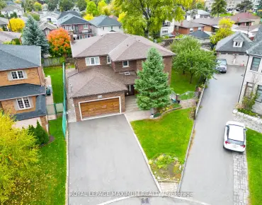 10 Eldon Ave Crescent Town, Toronto 2 beds 2 baths  garage $815K