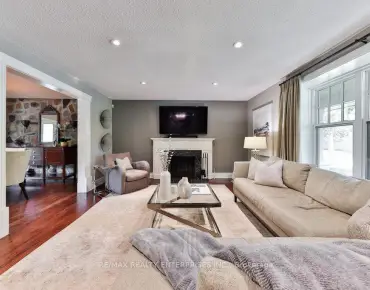 
2068 Mississauga Rd Sheridan, Mississauga 4 beds 5 baths 2 garage $2.5M