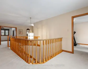 
Kempton Park  Central Erin Mills, Mississauga 4 beds 4 baths 2 garage $1.95M