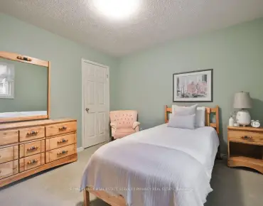 
Tennyson  Lorne Park, Mississauga 5 beds 5 baths 2 garage $3.288M