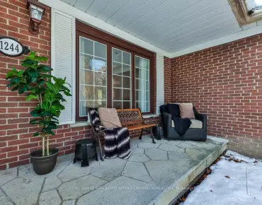 
1235 Old River Rd Mineola, Mississauga 3 beds 2 baths 1 garage $1.748M