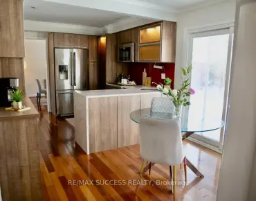 6643 Mockingbird Ln Lisgar, Mississauga 4 beds 3 baths 2 garage $1.32M
