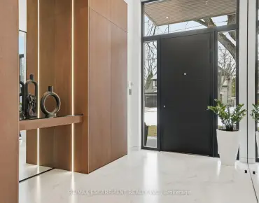 
1585 Crombie Rd Lorne Park, Mississauga 4 beds 4 baths 2 garage $1.749M