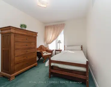 
7223 Bendigo Circ Meadowvale, Mississauga 4 beds 2 baths 1 garage $895K