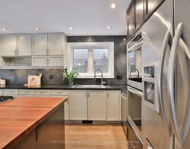 
Kempton Park  Central Erin Mills, Mississauga 4 beds 4 baths 2 garage $1.95M