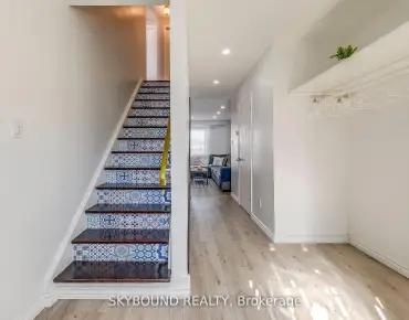 
Troy  Mineola, Mississauga 2 beds 4 baths 1 garage $1.83M