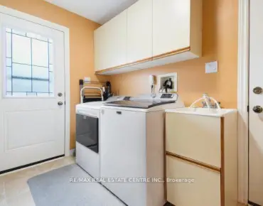 
6358 Lisgar Dr Lisgar, Mississauga 5 beds 5 baths 2 garage $1.7M