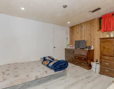 487 Bud Gregory Blvd Hurontario, Mississauga 4 beds 4 baths 2 garage $1.399M