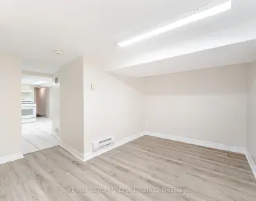 
683 Glengrove Ave Yorkdale-Glen Park, Toronto 3 beds 2 baths 1 garage $1.349M