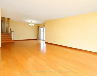 
3255 Redpath Circ Lisgar, Mississauga 3 beds 3 baths 1 garage $869K