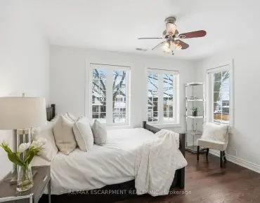 
2489 Olinda Crt Erindale, Mississauga 5 beds 6 baths 3 garage $2.999M