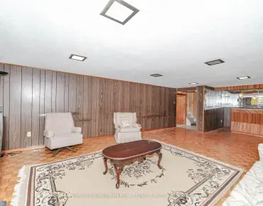 
195 Torrens Ave East York, Toronto 3 beds 2 baths  garage $1.099M