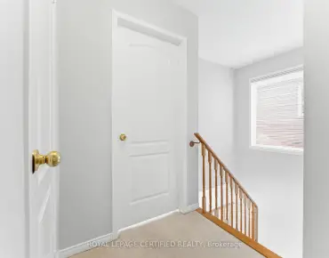 
5556 Bourget Dr Hurontario, Mississauga 3 beds 3 baths 2 garage $849.9K