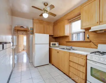 40 Castle Frank Cres <a href='https://luckyalan.com/community_CN.php?community=Toronto:Rosedale-Moore Park'>Rosedale-Moore Park, Toronto</a> 5 beds 5 baths 1 garage $4.575M