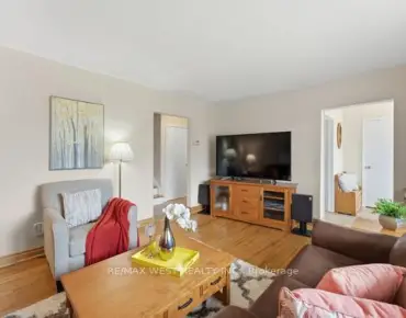 
42 Foursome Cres <a href='https://luckyalan.com/community.php?community=Toronto:St. Andrew-Windfields'>St. Andrew-Windfields, Toronto</a> 4 beds 7 baths 3 garage $4.988M