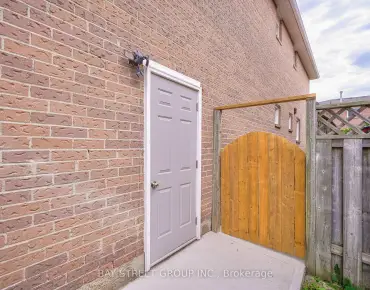 
3374 Tallmast Cres Erin Mills, Mississauga 3 beds 3 baths 1 garage $950K