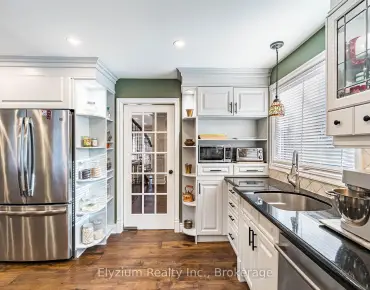 
28B Pine Ave N Port Credit, Mississauga 4 beds 5 baths 1 garage $1.65M