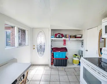 
1579 Liveoak Dr N Lakeview, Mississauga 3 beds 2 baths 1 garage $999.9K