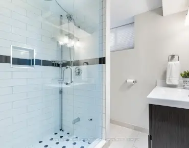 
36B PINE Ave Port Credit, Mississauga 4 beds 6 baths 1 garage $1.853M