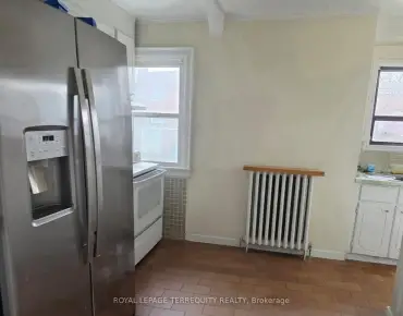 16 Leitch Ave York University Heights, Toronto 3 beds 4 baths 2 garage $950K