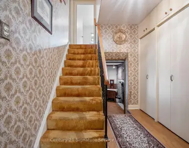 32 Victoria Blvd Mount Dennis, Toronto 2 beds 2 baths 1 garage $948K