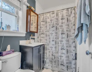 
367 Manor Rd E <a href='https://luckyalan.com/community.php?community=Toronto:Mount Pleasant East'>Mount Pleasant East, Toronto</a> 4 beds 5 baths 2 garage $2.999M