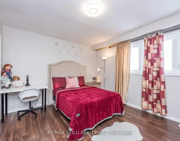 
Crombie  Lorne Park, Mississauga 4 beds 4 baths 2 garage $1.649M