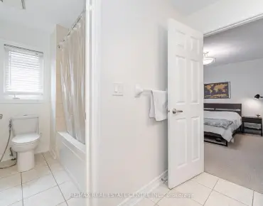 
3314 Grassfire Cres Applewood, Mississauga 4 beds 4 baths 2 garage $1.559M