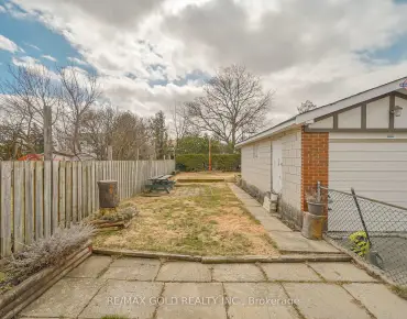 7232 Redfox Rd Malton, Mississauga 4 beds 3 baths 1 garage $790K
