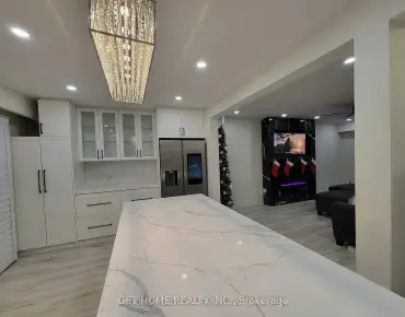 135 Glenn Hawthorne Blvd Hurontario, Mississauga 5 beds 4 baths 2 garage $1.45M