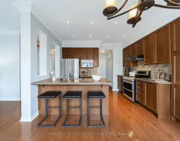 3477 Capricorn Cres Malton, Mississauga 3 beds 2 baths 2 garage $799.999K
