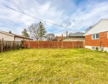 
3 Mosedale Cres <a href='https://luckyalan.com/community.php?community=Toronto:Don Valley Village'>Don Valley Village, Toronto</a> 4 beds 4 baths 2 garage $1.5M