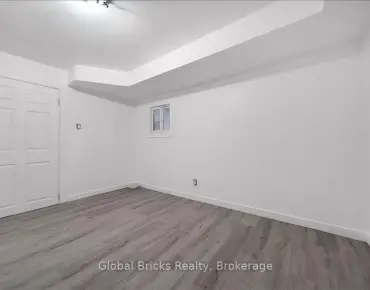 215 Anastasia Terr Cooksville, Mississauga 4 beds 3 baths 2 garage $1.499M