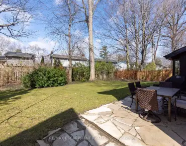 
3976 Taffey Cres Erin Mills, Mississauga 3 beds 4 baths 1 garage $1.198M