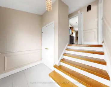 
Old Carriage Rd Erindale, Mississauga 4 beds 5 baths 2 garage $3.288M