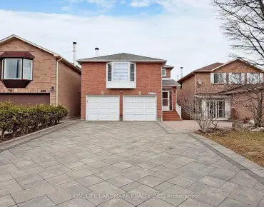 5235 Astwell Ave Hurontario, Mississauga 3 beds 4 baths 2 garage $1.2M
