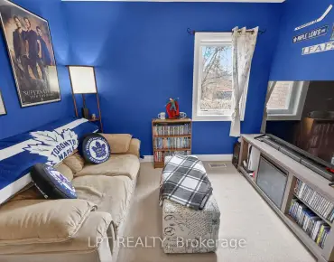 3753 Densbury Dr Lisgar, Mississauga 3 beds 3 baths 1 garage $877K
