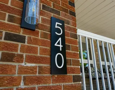 540 Cavell Dr Cooksville, Mississauga 3 beds 2 baths 1 garage $1.1M
