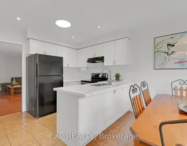 
1579 Liveoak Dr N Lakeview, Mississauga 3 beds 2 baths 1 garage $999.9K