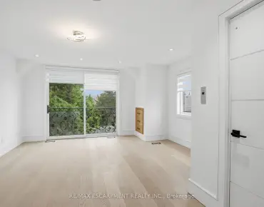 
7027 Estoril Rd Meadowvale, Mississauga 3 beds 3 baths 1 garage $999.9K