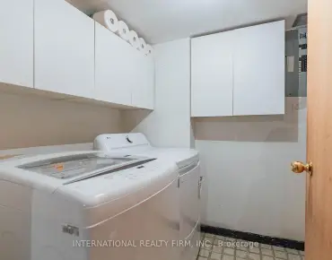 92 Picola Crt <a href='https://luckyalan.com/community_CN.php?community=Toronto:Hillcrest Village'>Hillcrest Village, Toronto</a> 4 beds 3 baths  garage $949K