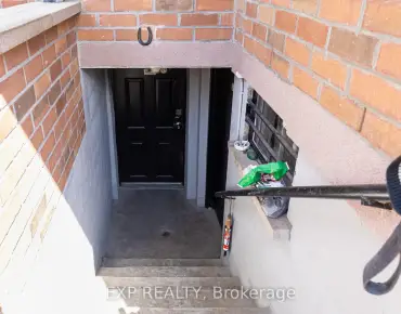 32 Broadleaf Rd <a href='https://luckyalan.com/community_CN.php?community=Toronto:Banbury-Don Mills'>Banbury-Don Mills, Toronto</a> 3 beds 2 baths 1 garage $1.6M