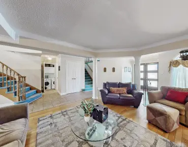 
3158 Rock Harbour Rd Cooksville, Mississauga 3 beds 4 baths 1 garage $1.12M