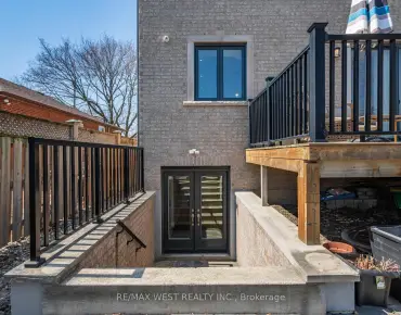 213 Franklin Ave <a href='https://luckyalan.com/community_CN.php?community=Toronto:Lansing-Westgate'>Lansing-Westgate, Toronto</a> 3 beds 2 baths 1 garage $1.268M