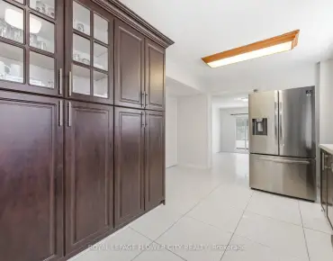 20 N Alarton St Malton, Mississauga 3 beds 2 baths garage $799K