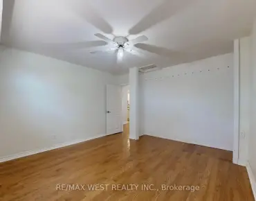 108 Hisey Cres Black Creek, Toronto 3 beds 2 baths 1 garage $928K