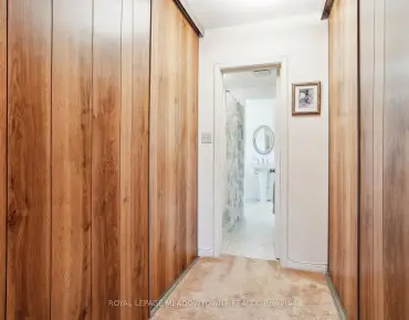 
4049 Teakwood Dr Creditview, Mississauga 3 beds 4 baths 1 garage $1.15M