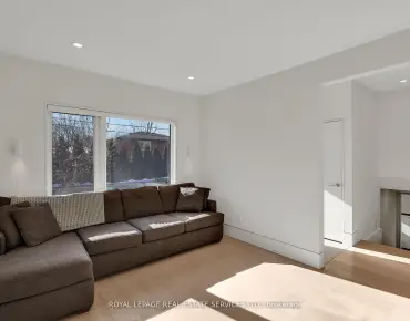 14 Mackinac Cres Bendale, Toronto 3 beds 4 baths  garage $1.15M