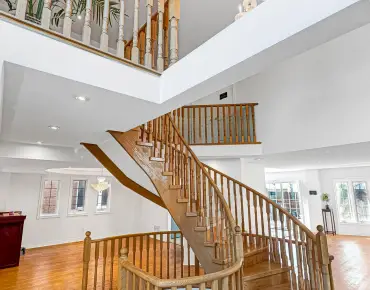 
Horning  Hurontario, Mississauga 3 beds 4 baths 1 garage $839K