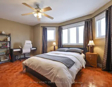 
Courtland  Lakeview, Mississauga 4 beds 6 baths 2 garage $3.349M